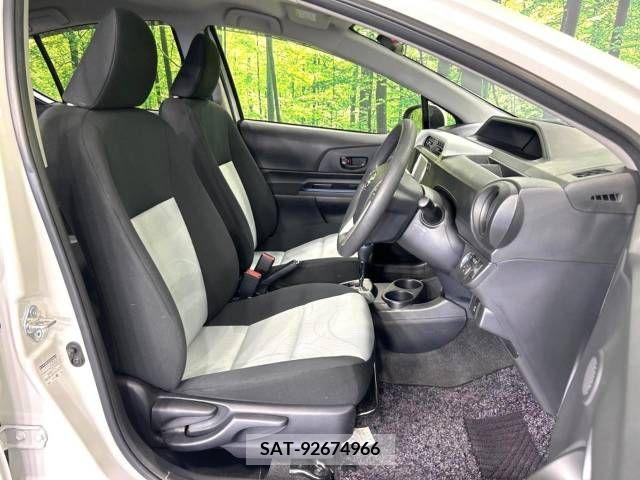 Toyota AQUA 2014-03 314186-8