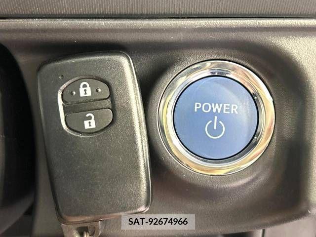 Toyota AQUA 2014-03 314186-5