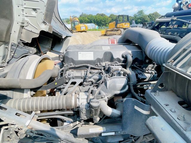 Nissan QUON 2017-12 17956-3