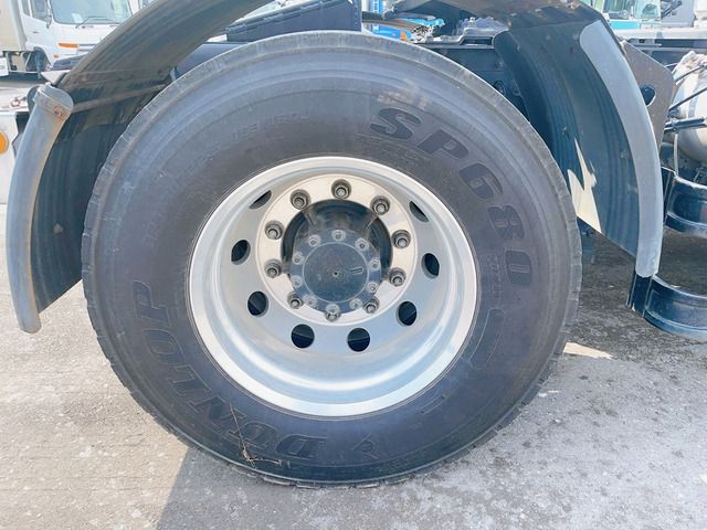 Nissan QUON 2017-12 17956-13