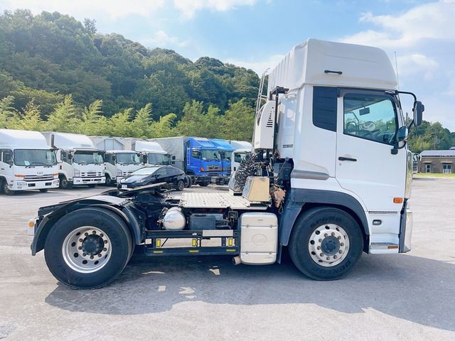 Nissan QUON 2017-12 17956-6