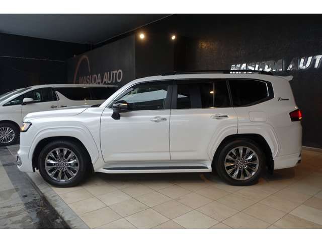Toyota LAND CRUISER 2023-07 183299-3