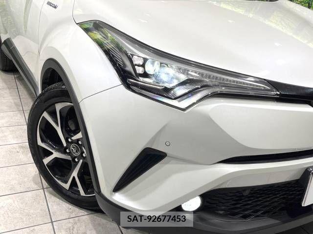 Toyota C-HR 2017-09 226127-13
