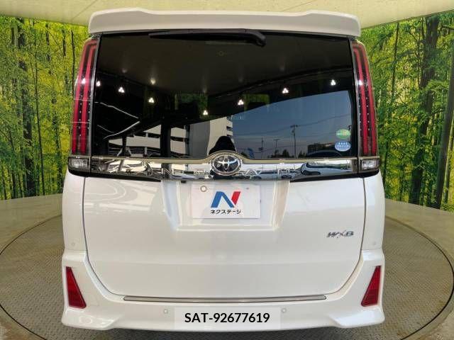 Toyota NOAH 2019-02 365104-15