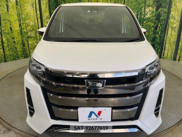 Toyota NOAH 2019-02 365104-14
