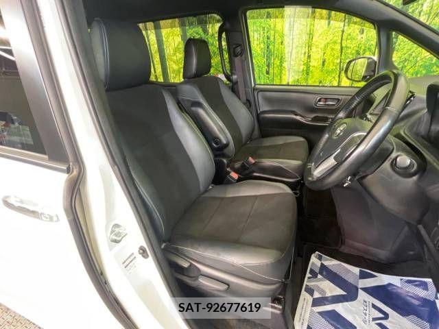 Toyota NOAH 2019-02 365104-8