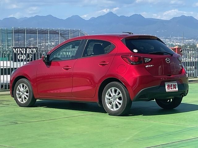 Mazda DEMIO 2015-05 23381-8