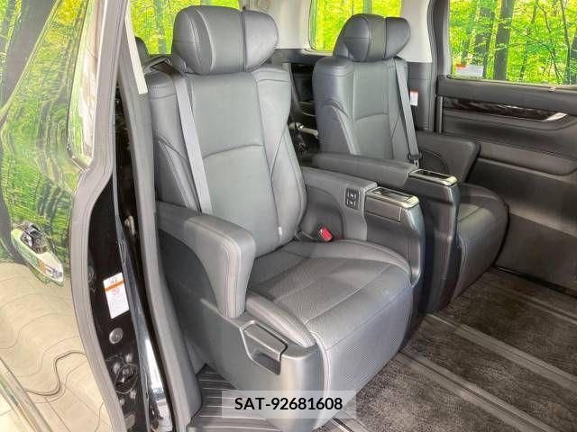 Toyota ALPHARD 2021-12 213669-9