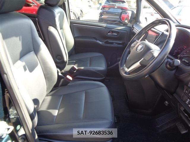 Toyota ESQUIRE 2017-11 255839-13