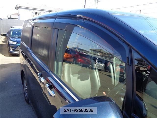 Toyota ESQUIRE 2017-11 255839-7