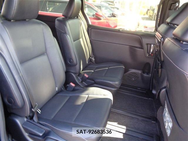 Toyota ESQUIRE 2017-11 255839-14