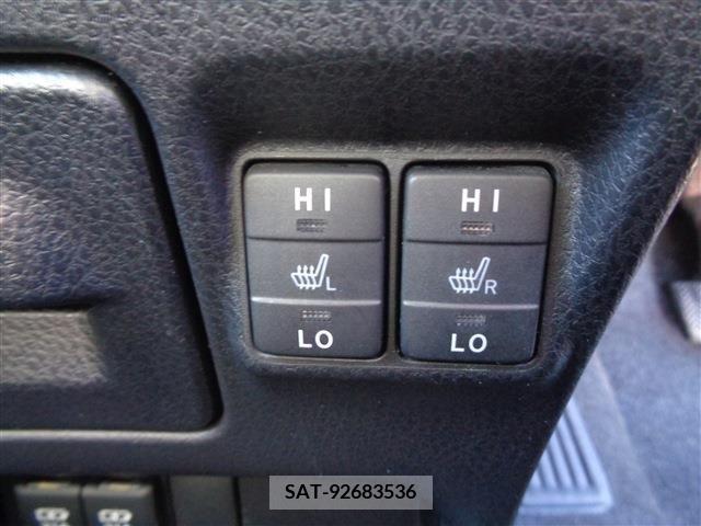 Toyota ESQUIRE 2017-11 255839-19