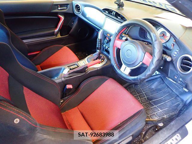Toyota 86 2012-08 355234-1