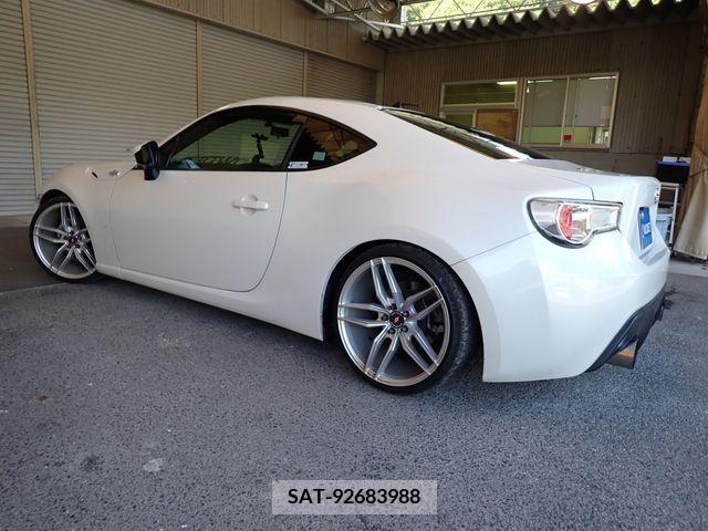 Toyota 86 2012-08 355234-2