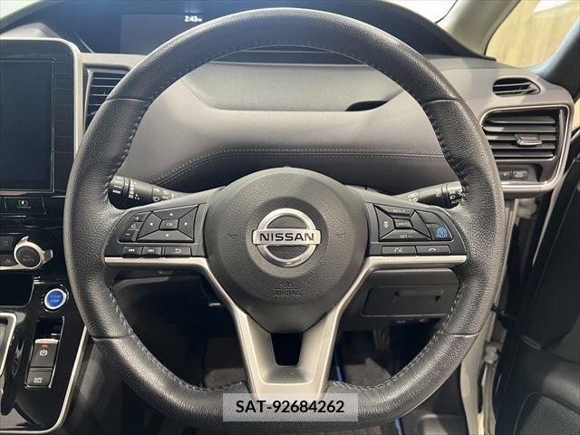 Nissan SERENA 2020-02 285225-26
