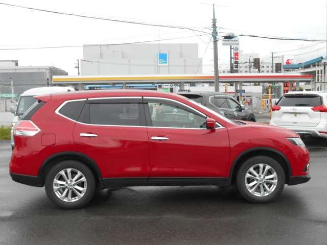 Nissan X-TRAIL 2015-01 3947-5