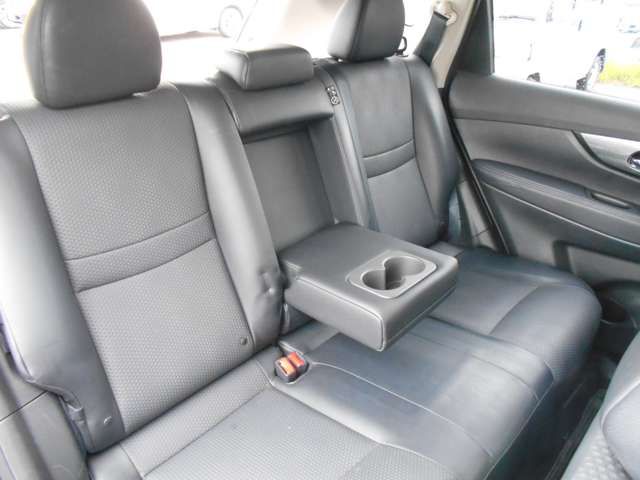 Nissan X-TRAIL 2015-01 3947-17