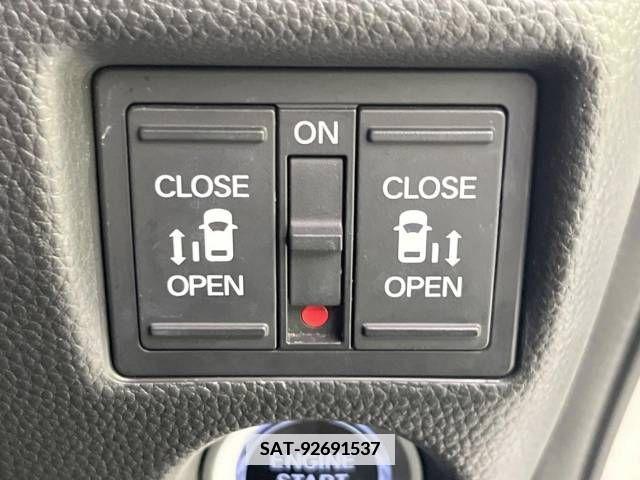 Honda N BOX CUSTOM 2019-04 341799-5