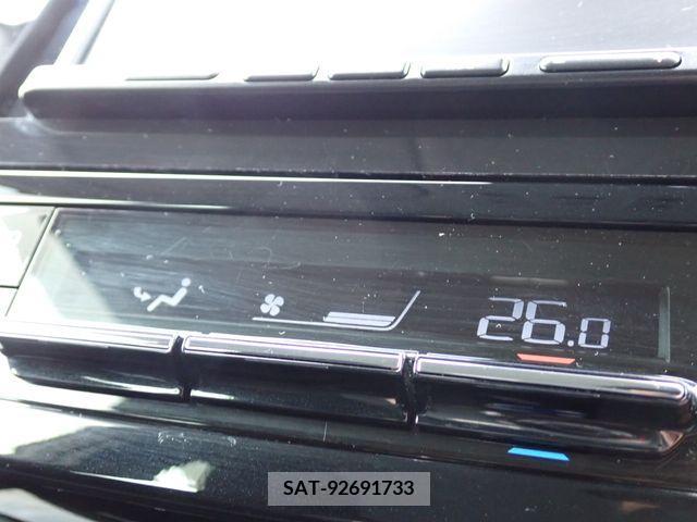 Toyota PRIUS 2020-11 208186-13