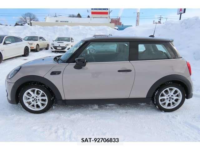 Bmw MINI 2023-04 319659-2