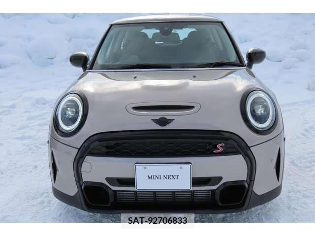 Bmw MINI 2023-04 319659-1