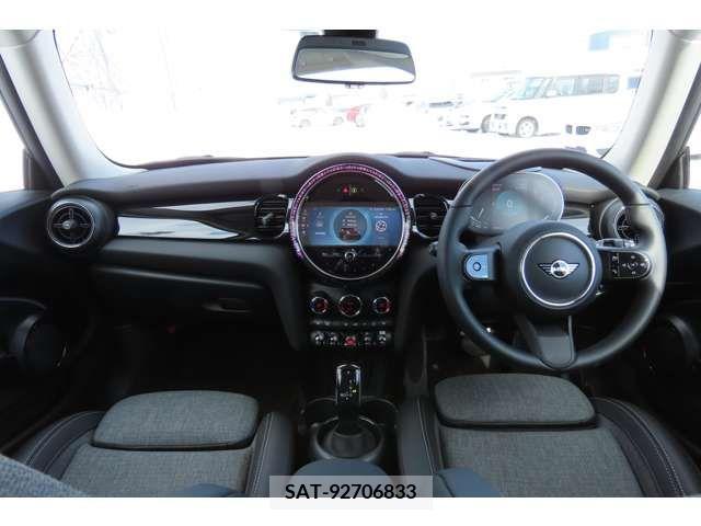 Bmw MINI 2023-04 319659-11