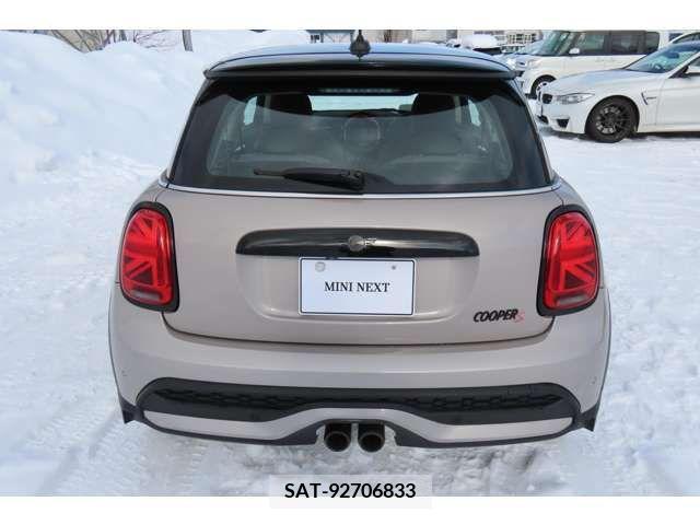 Bmw MINI 2023-04 319659-5