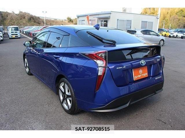 Toyota PRIUS 2018-09 208978-8