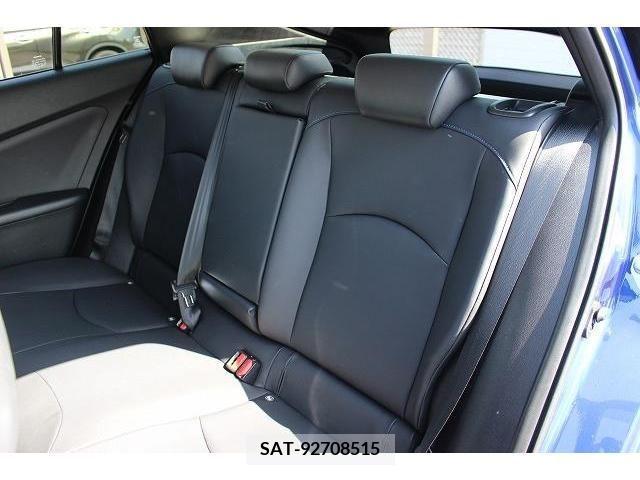 Toyota PRIUS 2018-09 208978-15