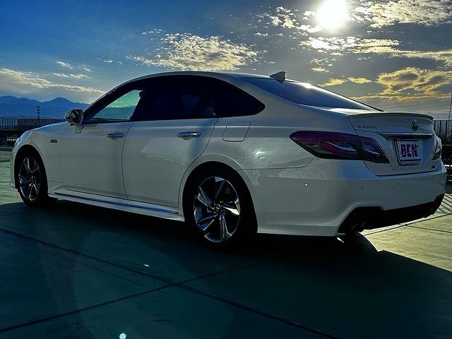 Toyota CROWN SEDAN 2018-08 1455-2