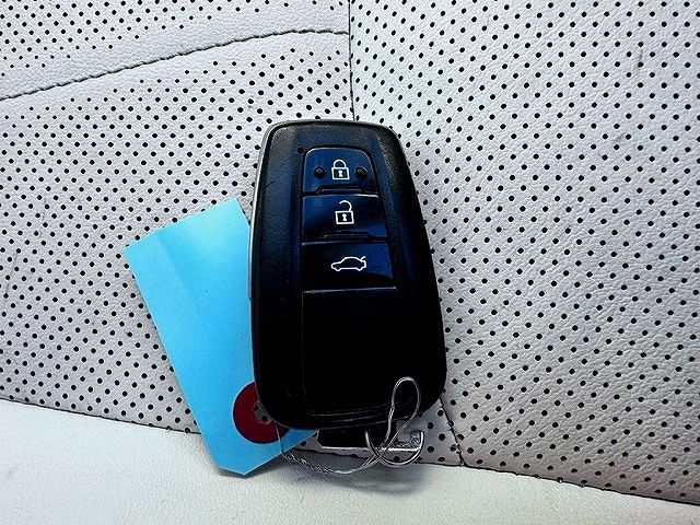 Toyota CROWN SEDAN 2018-08 1455-21