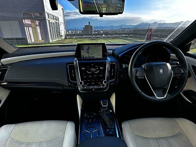 Toyota CROWN SEDAN 2018-08 1455-1
