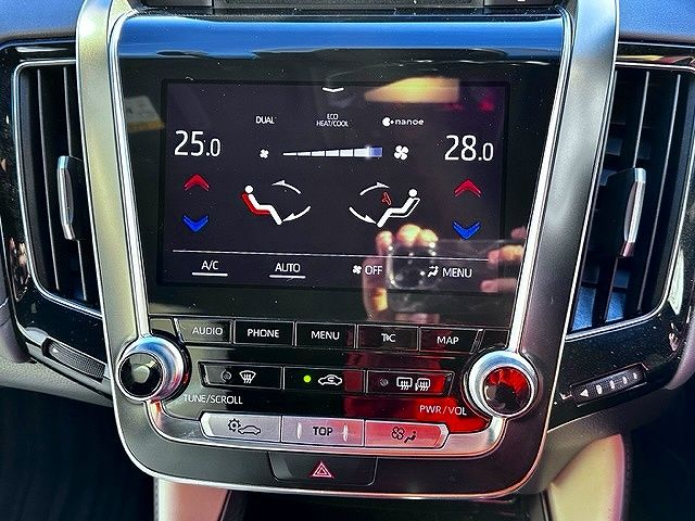 Toyota CROWN SEDAN 2018-08 1455-3