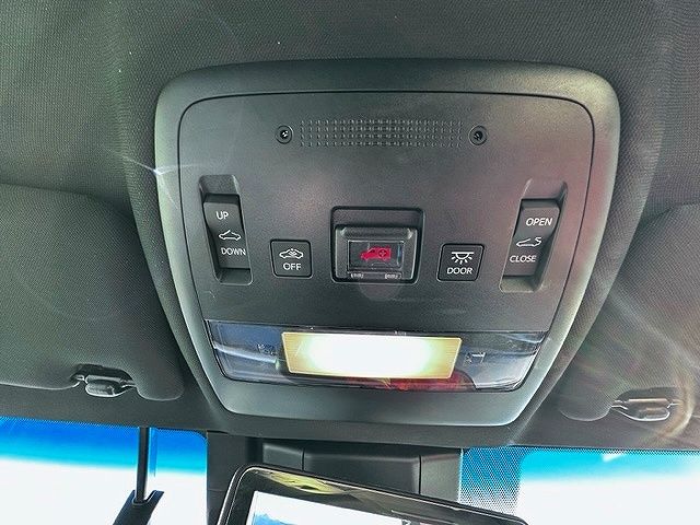 Toyota CROWN SEDAN 2018-08 1455-13