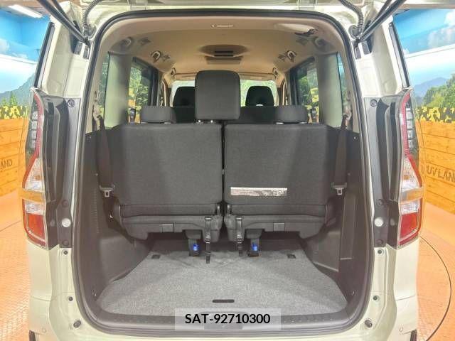 Nissan SERENA 2019-12 367752-10