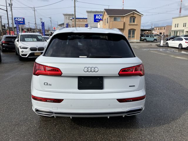 Audi Q5 2019-05 190568-7
