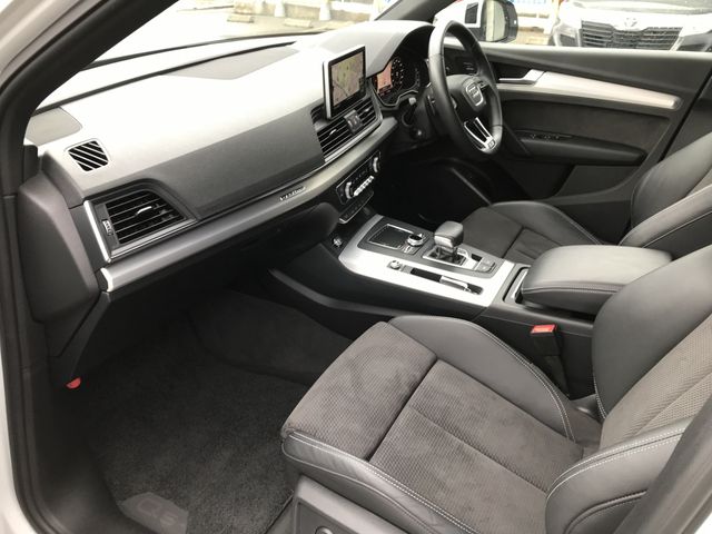 Audi Q5 2019-05 190568-9