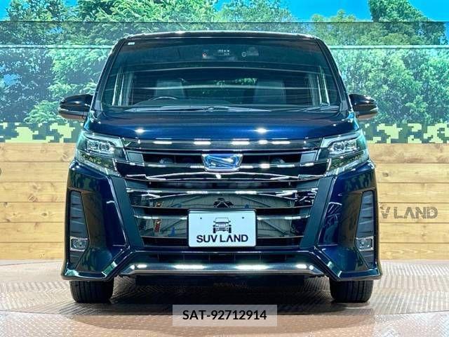 Toyota NOAH HYBRID 2018-12 216896-14