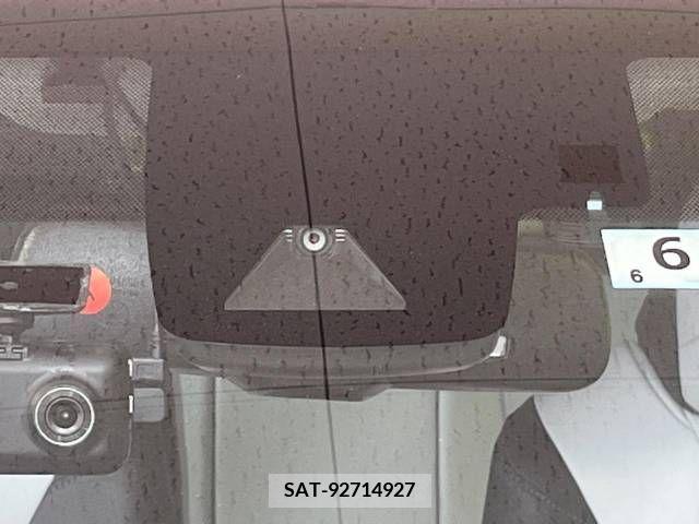 Toyota PRIUS 2019-06 366615-2