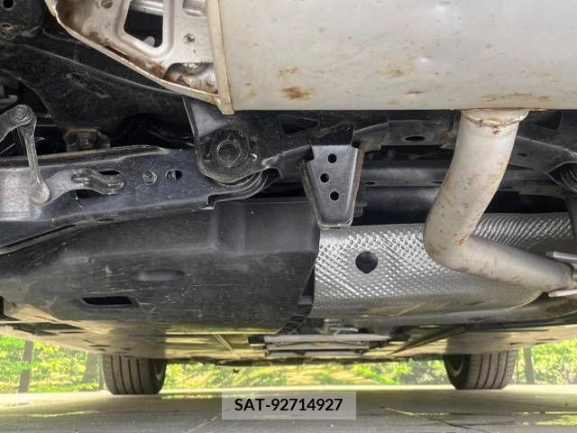 Toyota PRIUS 2019-06 366615-18