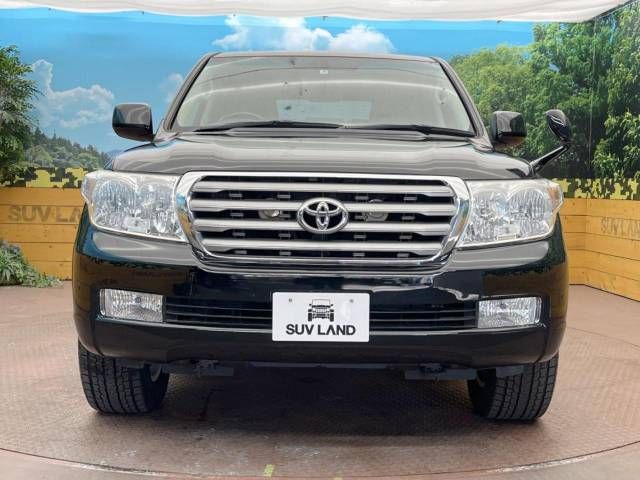 Toyota LAND CRUISER 2011-08 196419-14