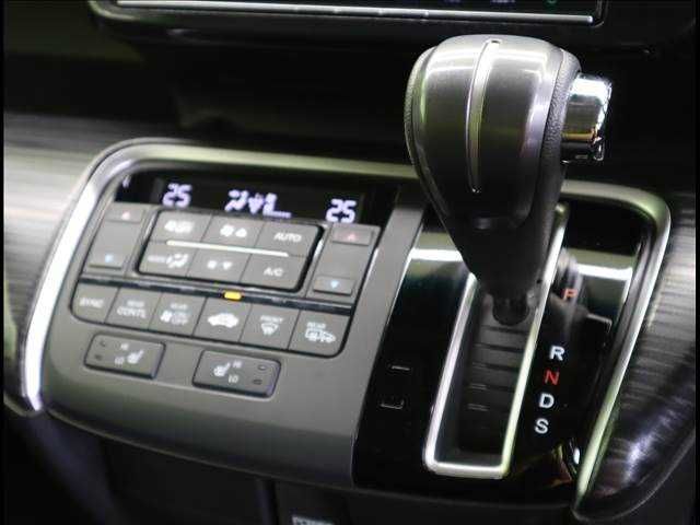 Honda e 2017-04 7772-15
