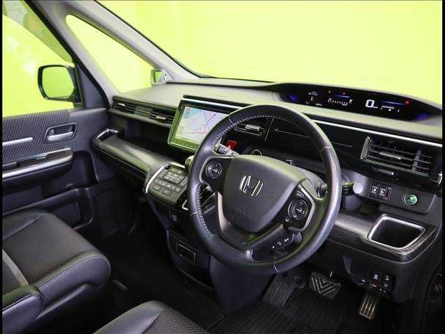 Honda e 2017-04 7772-18