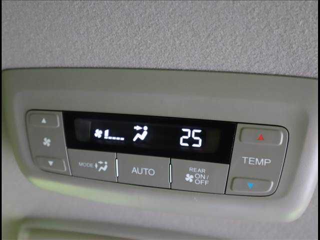 Honda e 2017-04 7772-23