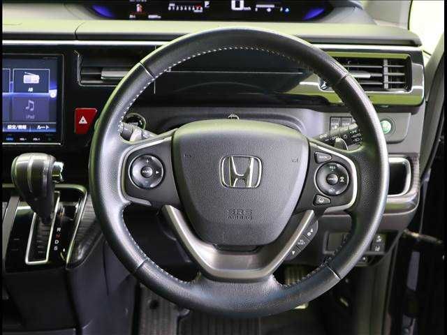 Honda e 2017-04 7772-12