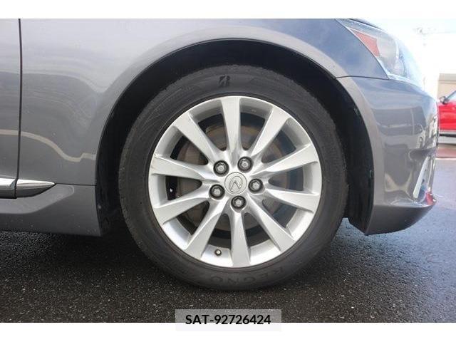 Lexus LS 2013-05 237325-11