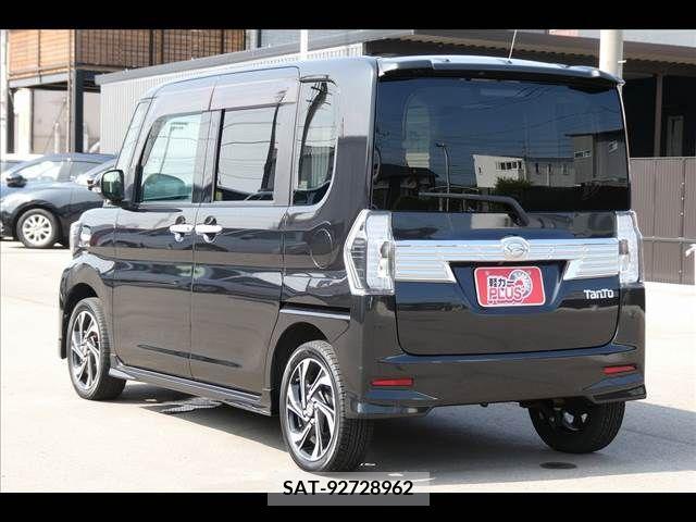 Daihatsu TANTO CUSTOM 2019-07 369495-17