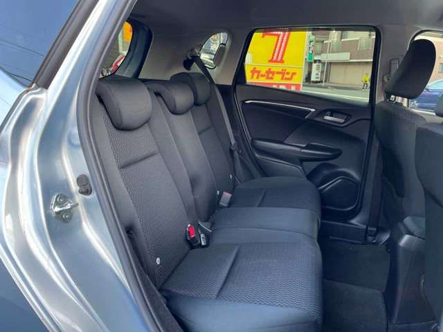 Honda FIT 2018-06 182795-10