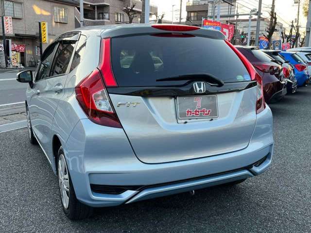 Honda FIT 2018-06 182795-6