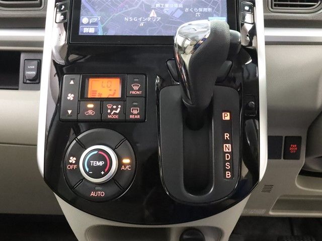 Daihatsu TANTO 2015-04 8401-18